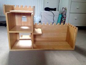 Freecycle Child's wooden toy castle