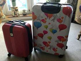 Freecycle Hard shell suitcases