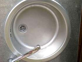 Freecycle Stainless Sink and Mixer Taps
