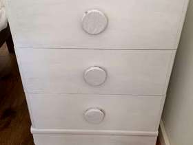 Freecycle White wooden chest of drawers