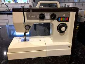 Freecycle Jones sewing machine