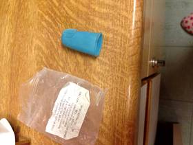 Freecycle Finger brush to clean baby gums