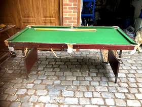Freecycle Small snooker table