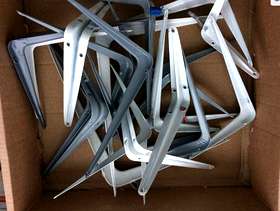Freecycle Shelving brackets