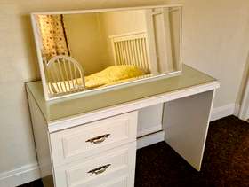 Freecycle White dressing table