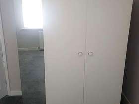 Freecycle FREE...Mirrored wardrobe... nice condition.. Collection from Benfleet SS7