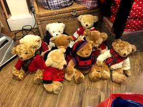 Freecycle Job lot Harrods Christmas bears 2001-2009