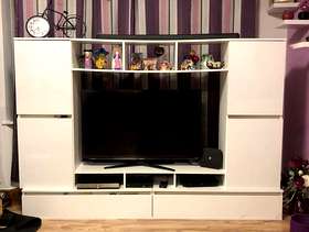 Freecycle TV Stand