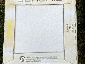 Freecycle White floor tiles