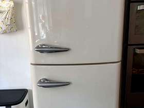 Freecycle Fridge freezer