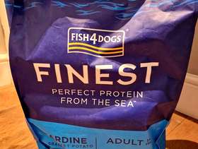 Freecycle Fish4Dogs Adult Finest Sardine kibble