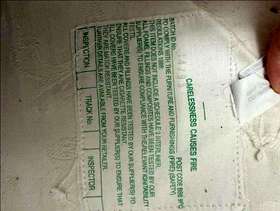 Freecycle 2 Seater White sofa/love seat