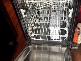 Freecycle GE “Apartment Size” Dishwasher