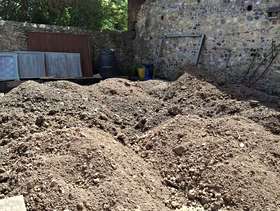 Freecycle Loamy soil on offer