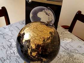Freecycle Lesser and Pavey Vintage rotating globe