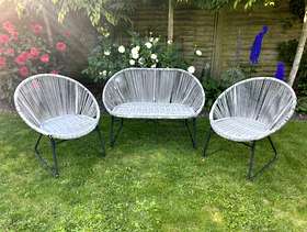 Freecycle Garden sofa with 2 chairs