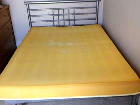 Freecycle Metal frame double bed