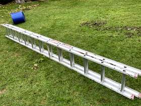 Freecycle Aluminium double extension ladder