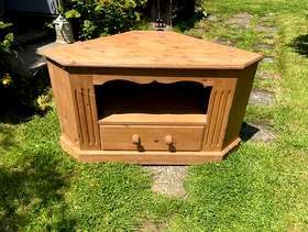 Freecycle TV Corner Unit
