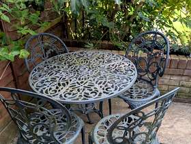 Freecycle Patio table and 4 chairs