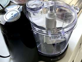 Freecycle Mini herb and spice chopper