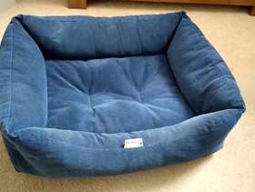 Freecycle Small/medium blue dog bed (cord fabric)