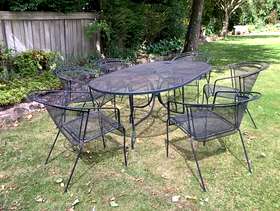 Freecycle Garden table and six chairs