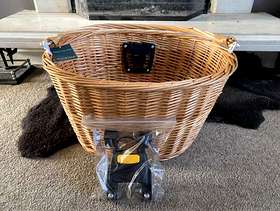 Freecycle Wicker basket for bike, with mount, as new
