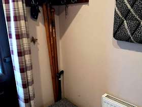 Freecycle Hallway furniture