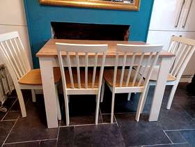 Freecycle White Kitchen Table and Four Chairs
