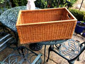 Freecycle Wicker type Storage Basket