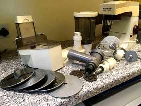 Freecycle Kenwood Chef Excel + attachments