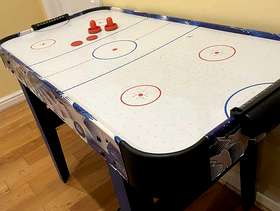 Freecycle Air Hockey table