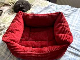 Freecycle Snug & Cosy Small Dog or Cat Bed