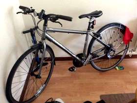 Freecycle Hybrid Bike and accessories
