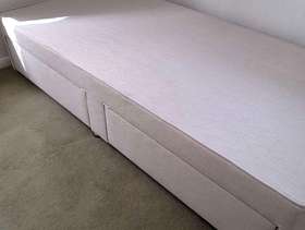 Freecycle Single Divan bed with Drawers