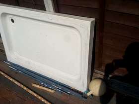 Freecycle Shower tray