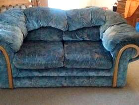 Freecycle Nice loveseat