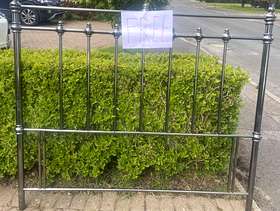 Freecycle Metal king size bed end