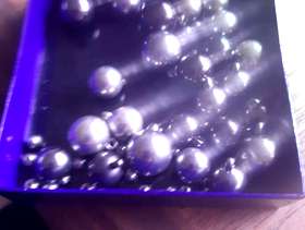 Freecycle Metal balls with hooks