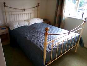 Freecycle Metal framed double bed