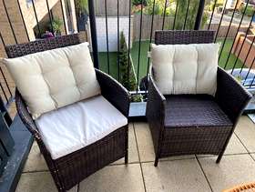 Freecycle Two garden chairs and cushions