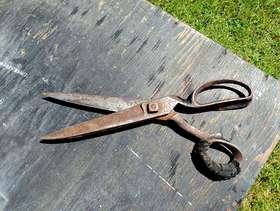 Freecycle Antique Tailor's Shears