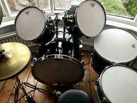 Freecycle Yamaha Drum Kit