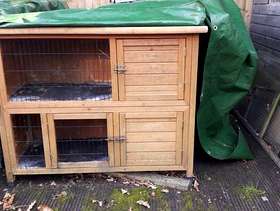 Freecycle Guinea pig hutch double