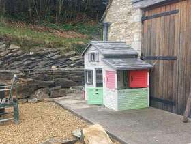 Freecycle Wendy House