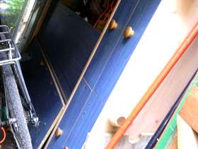 Freecycle Large wardrobe/cupboard