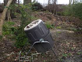 Freecycle Compost bin
