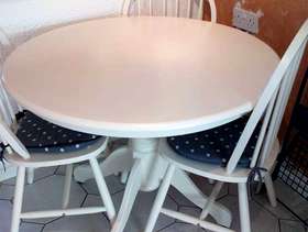 Freecycle Table and 4 chairs