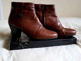 Freecycle Tan leather boots